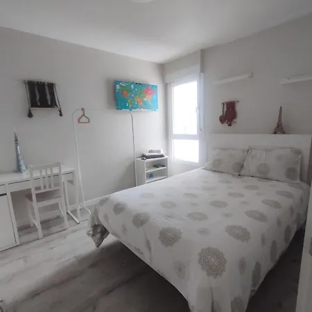 Ferienwohnung Atico 4 Personas Con Terraza Amueblada Y Vistas. Oviédo Exterior foto