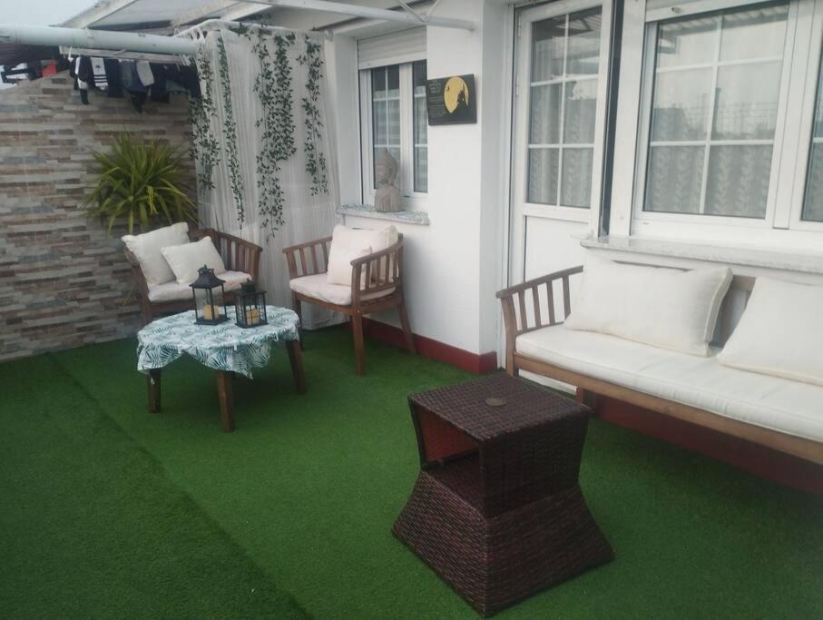 Appartement Atico 4 Personas Con Terraza Amueblada Y Vistas.