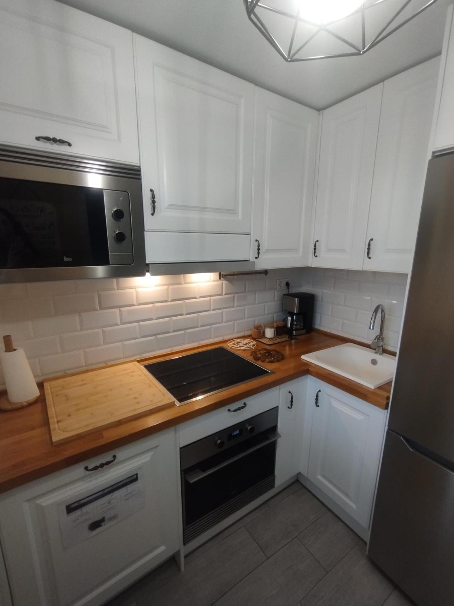 Apartamento Atico 4 Personas Con Terraza Amueblada Y Vistas. Oviedo